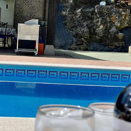 Prázdninový dům Secret Paradise, Stylish Host