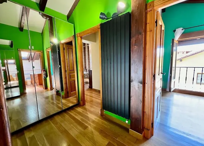 Vakantiehuis Secret Paradise, Stylish Host *