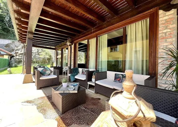 Vakantiehuis Secret Paradise, Stylish Host *